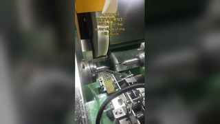 Automatic loading and unloading of drill chuck for cylindrical grinding